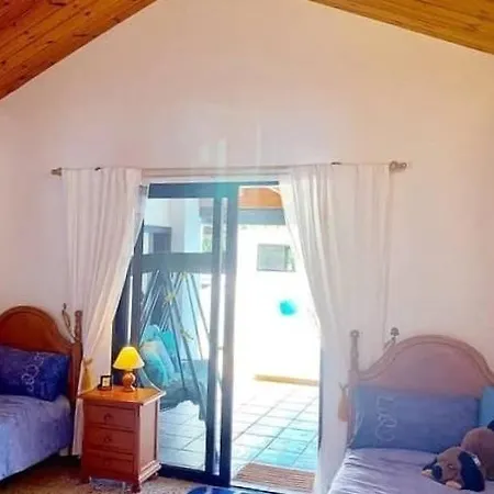Sleeps 6 Pool Wifi 빌라